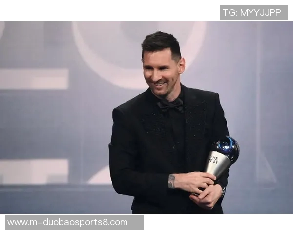 历届世界足球先生获奖者全景回顾与精彩瞬间盘点 历届世界足球先生获奖者全景回顾与精彩瞬间盘点